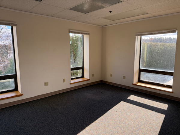 78-ethan-allen-corner-office